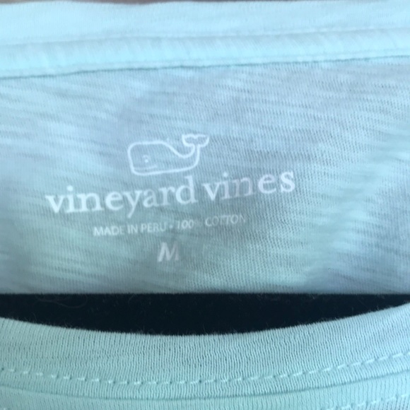 Short sleeve pink and blue vineyard vine tee - Picture 4 of 8